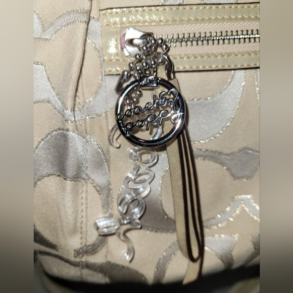 Coach Poppy shoulder bag - Picture 16 of 16